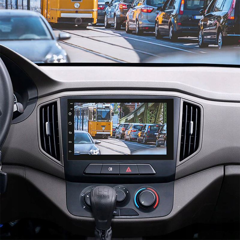 Auto Radio Android 7" s GPS-om + kamera 4x45W